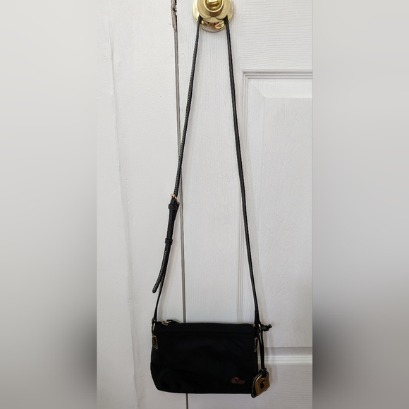 Dooney & Bourke Duck Crossbody Black Leather Trim Duck Hangtag - Picture 3 of 9